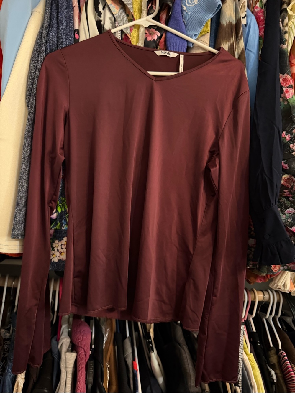Monki Long-Sleeve Crewneck Top Burgundy L
